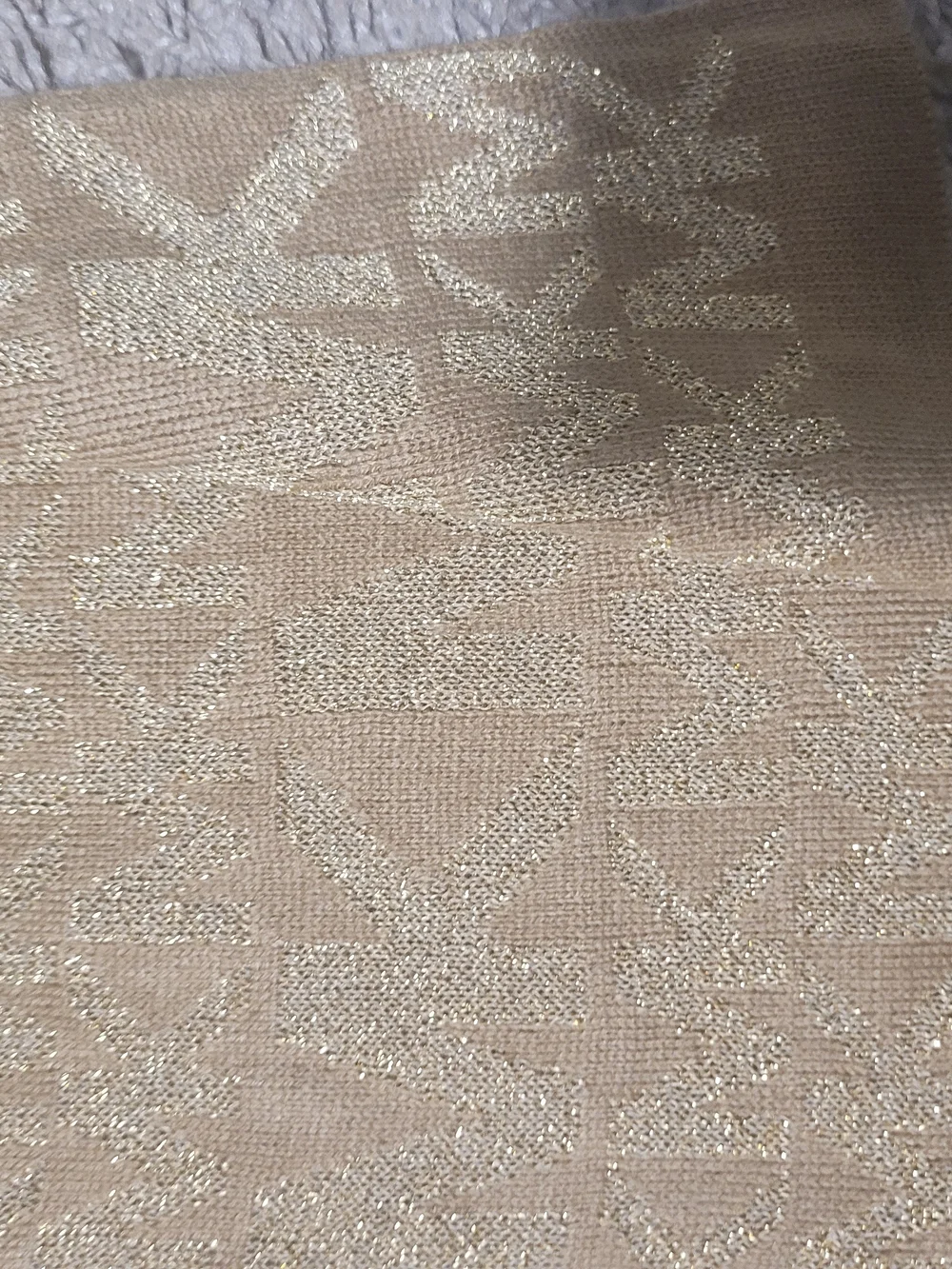 Accent Pillow Fabric with Label